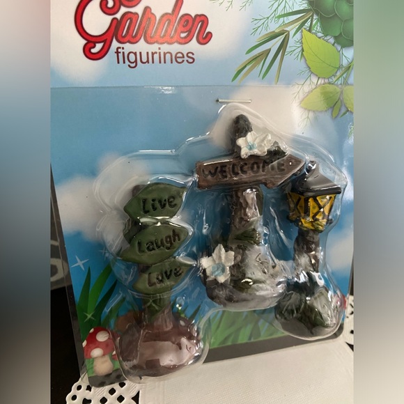 🆕🧚🏻‍♀️ DISCONTINUED FAIRY GARDEN “LIVE , LAUGH , LOVE & WELCOME” FIGURINES! - Picture 6 of 6